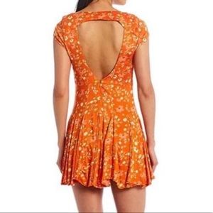 Free People It Takes Two Floral Print Deep V-Neck Tie Detail  Mini Dress.NWT!